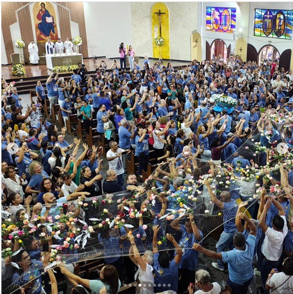 Nas igrejas, ruas, praças e rios, brasileiros expressam a devoção à Padroeira do Brasil - Jornal O São Paulo