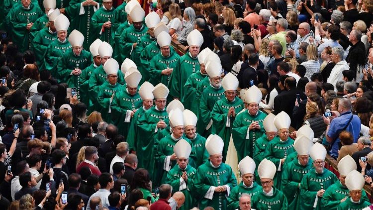 Ao fim do Sínodo, Papa exorta Igreja a permanecer ‘em movimento’ e de olhos abertos para a realidade - Jornal O São Paulo