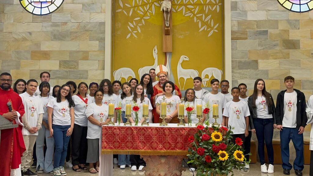 Dom Ângelo Ademir Mezzari faz visita pastoral à Paróquia Santa Cristina - Jornal O São Paulo