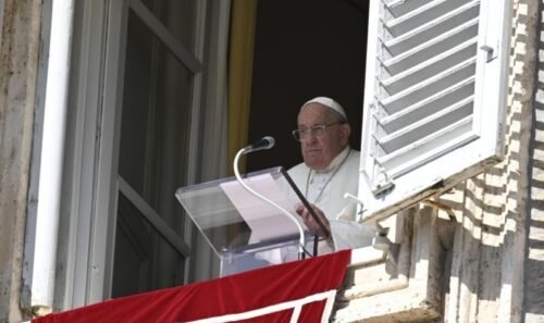 Papa expressa preocupação com o Oriente Médio e gratidão às crianças que rezam o Terço - Jornal O São Paulo