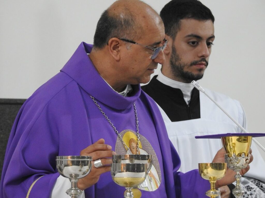 Sé: nos cemitérios, paróquias oferecem suporte e consolo espiritual no dia 2 - Jornal O São Paulo