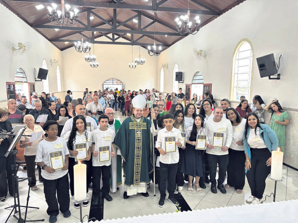 Dom Cícero preside missas com crismas e festa de padroeiro - Jornal O São Paulo