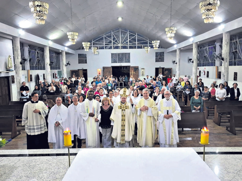 Dom Cícero preside missas com crismas e festa de padroeiro - Jornal O São Paulo