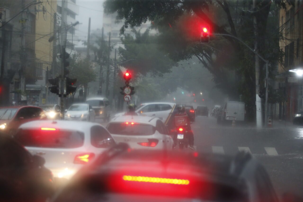 São Paulo: a cidade que para em dias de fortes chuvas