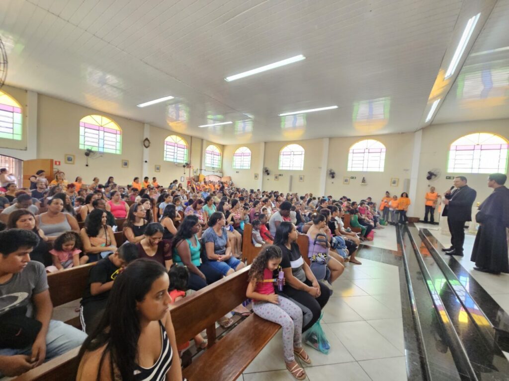 No VIII Dia Mundial dos Pobres, ação solidária acontece no Jardim Santa Bárbara - Jornal O São Paulo
