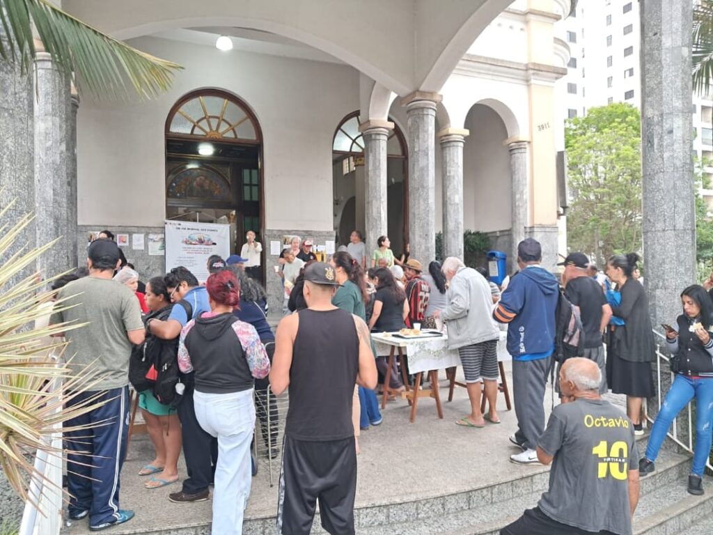 No VIII Dia Mundial dos Pobres, ação solidária acontece no Jardim Santa Bárbara - Jornal O São Paulo