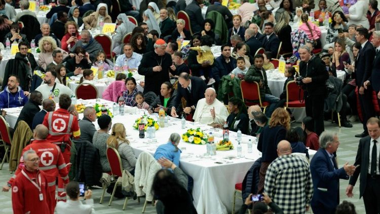 Papa: por favor, não nos esqueçamos dos pobres - Jornal O São Paulo