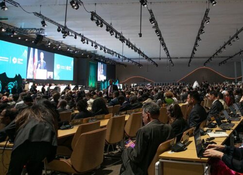 COP29 chega a acordo de US$ 300 bilhões anuais para luta contra crise climática - Jornal O São Paulo