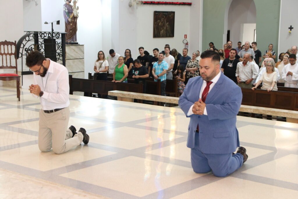 2 religiosos da Congregação dos Missionários do Sagrado Coração professam votos perpétuos em SP - Jornal O São Paulo