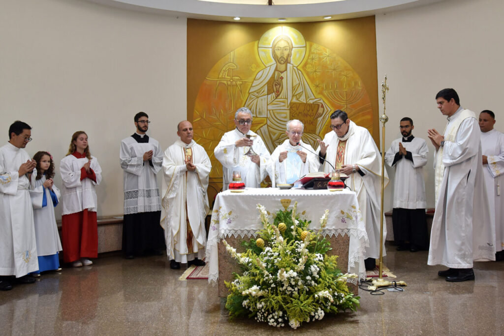 Cônego José Adriano celebra 50 anos de sacerdócio - Jornal O São Paulo