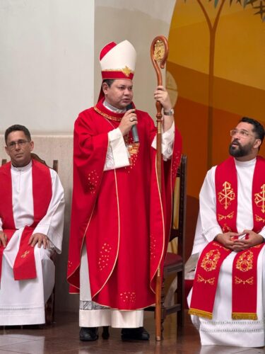 Dom Cícero: ‘Que Santa Luzia cure os olhos do nosso coração’ - Jornal O São Paulo