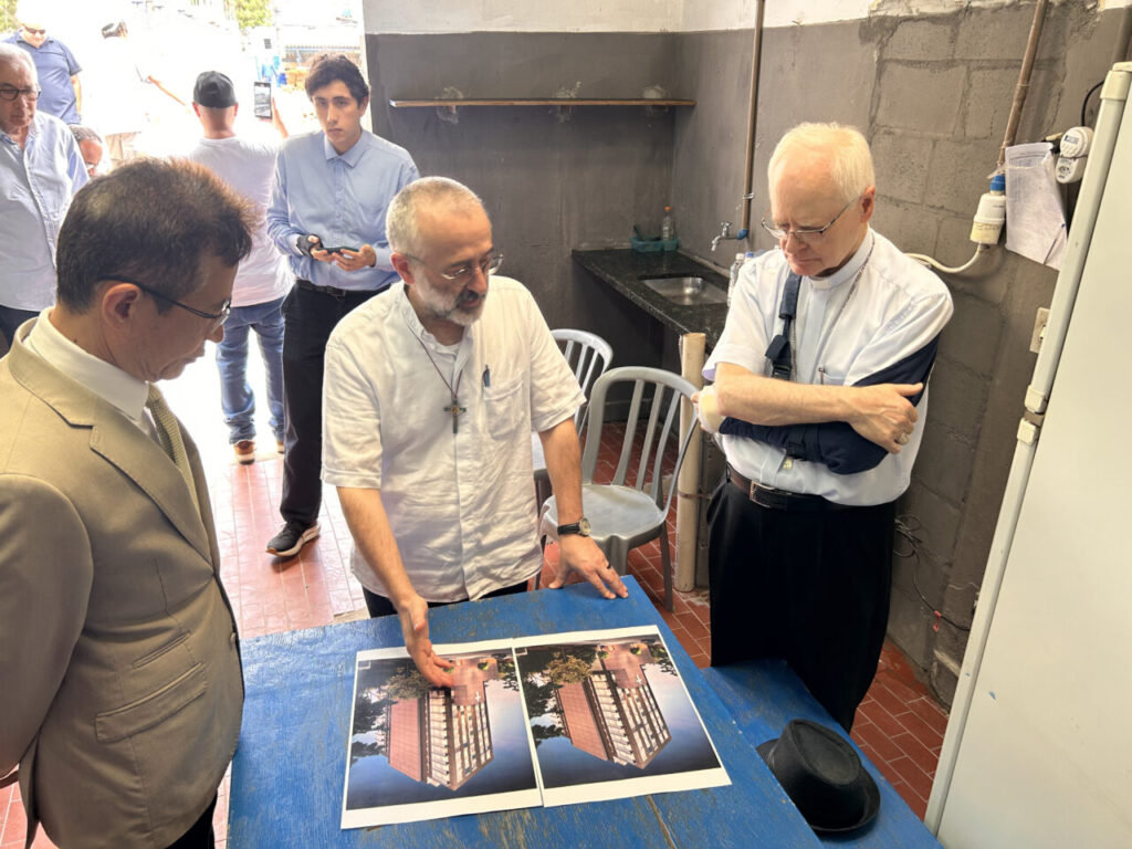 Dom Odilo e representante do Escritório Econômico e Cultural de Taipei visitam obras do Projeto Nova Guadalupe da Missão Belém - Jornal O São Paulo