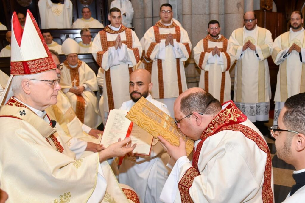 Dom Odilo Scherer ordena 13 diáconos para a Igreja - Jornal O São Paulo
