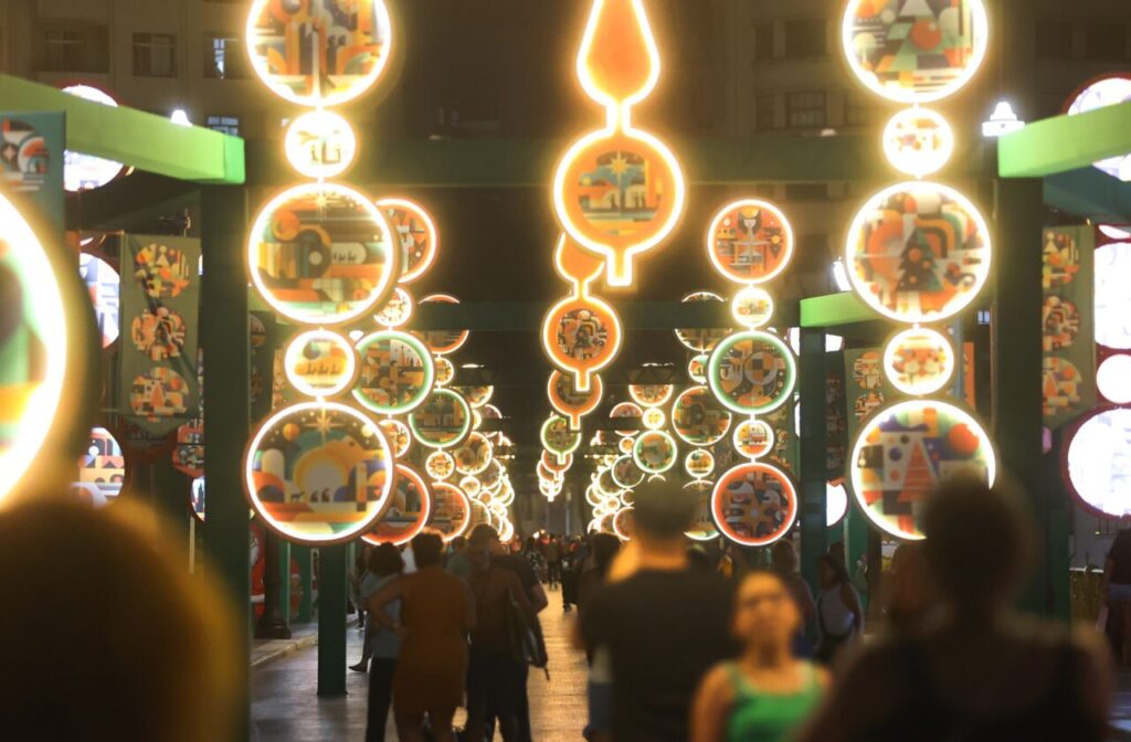 Centro Histórico de São Paulo ganha luzes especiais, shows e decoração natalina