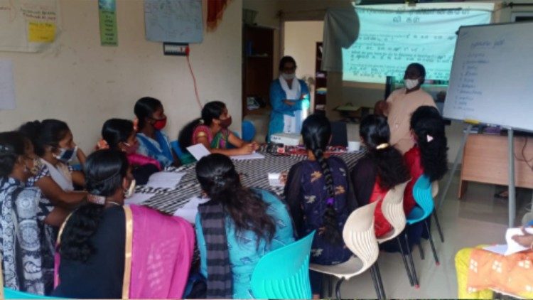 Índia: religiosas cuidam de vítimas de violência e abuso no sul do país - Jornal O São Paulo