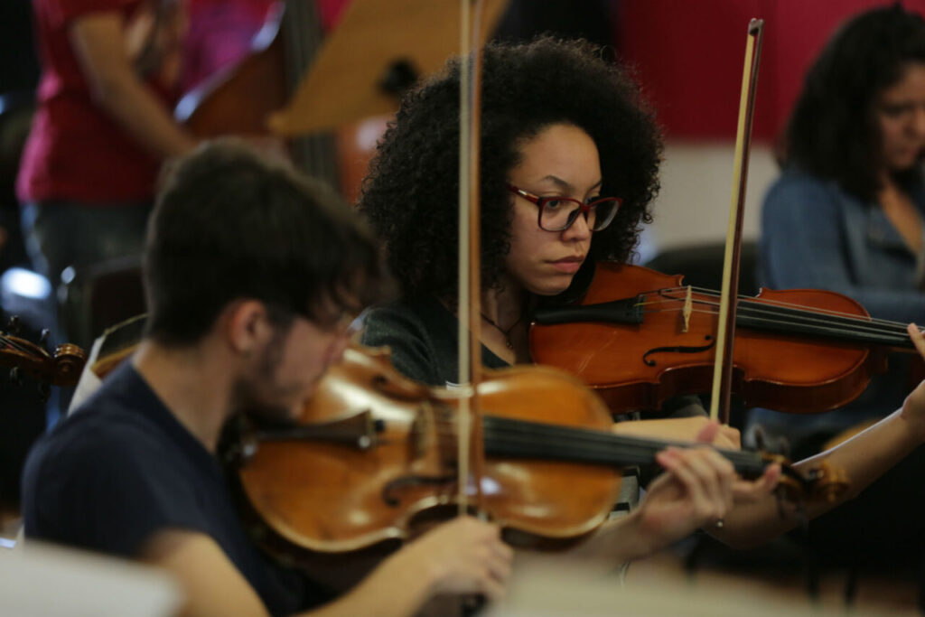 Você já pensou em ser músico? Estude de graça na Escola Municipal de Música - Jornal O São Paulo