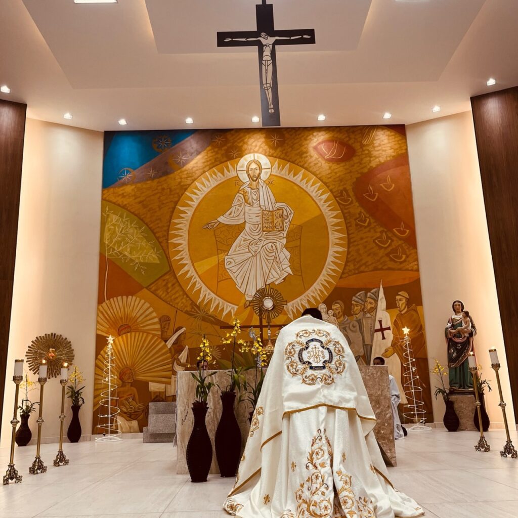 Obra sacra em igreja de São Paulo ressalta a fé e as raízes católicas da história do Brasil