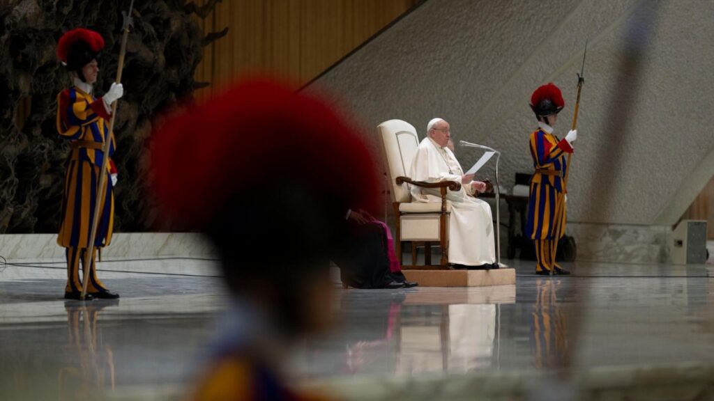 Papa: aprendamos com Maria a confiar e acolher a Palavra de Deus - Jornal O São Paulo