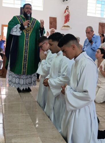 Paróquias na Brasilândia fazem missas de envio de seminaristas e candidatos ao diaconato permanente - Jornal O São Paulo