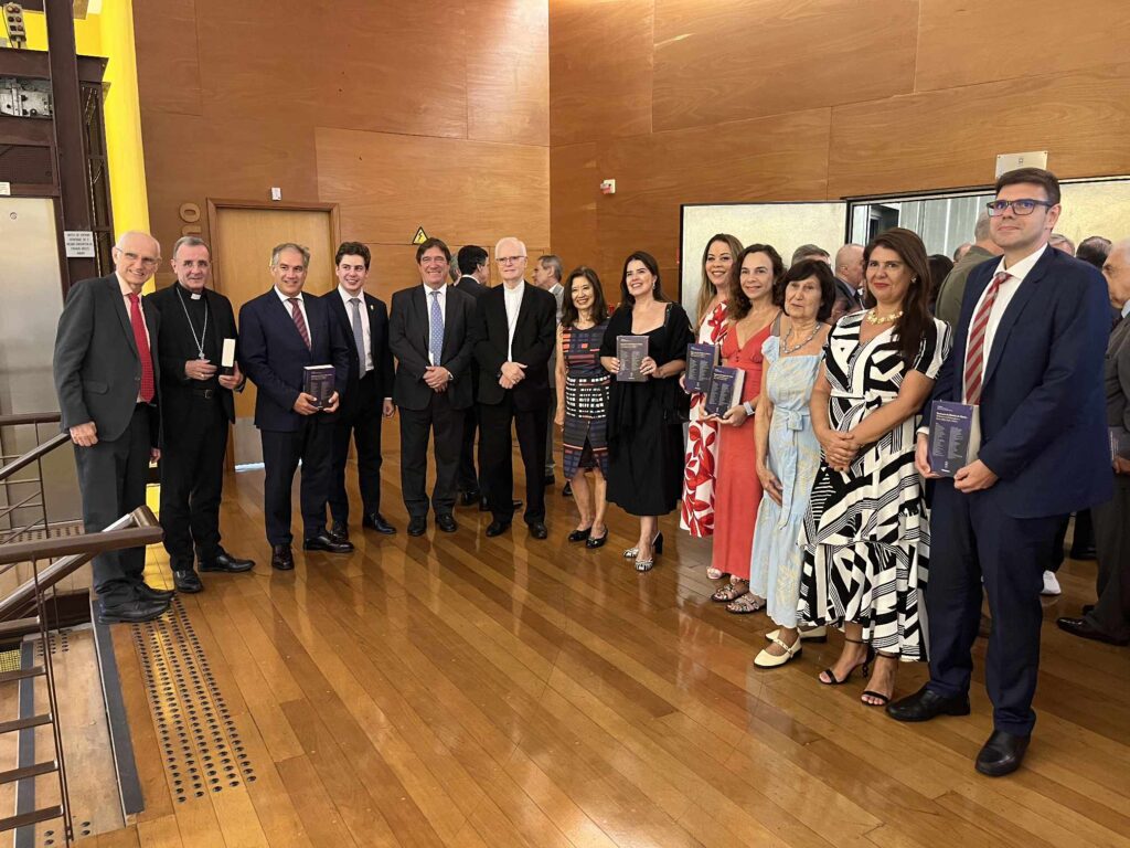 PUC-SP lança livro em homenagem ao Cardeal Odilo Pedro Scherer - Jornal O São Paulo