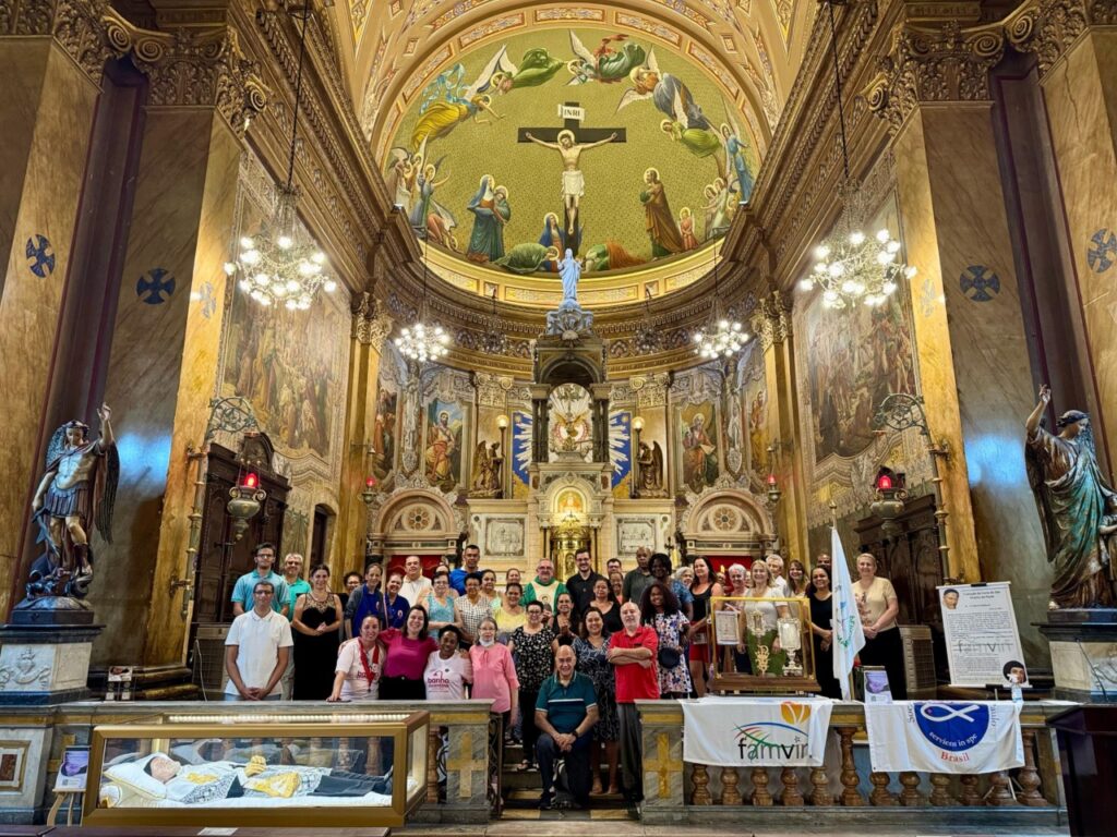 Concluída a peregrinação das relíquias de São Vicente de Paulo na Região Sé - Jornal O São Paulo