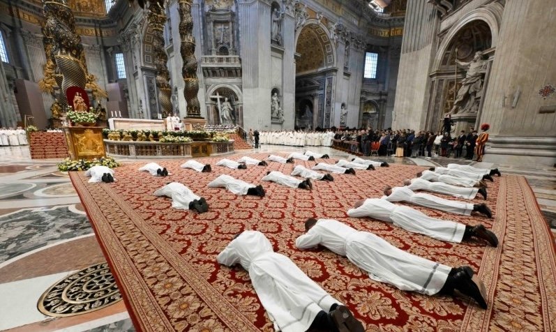 Aumentam os católicos no mundo: são 1 bilhão e 406 milhões - Jornal O São Paulo