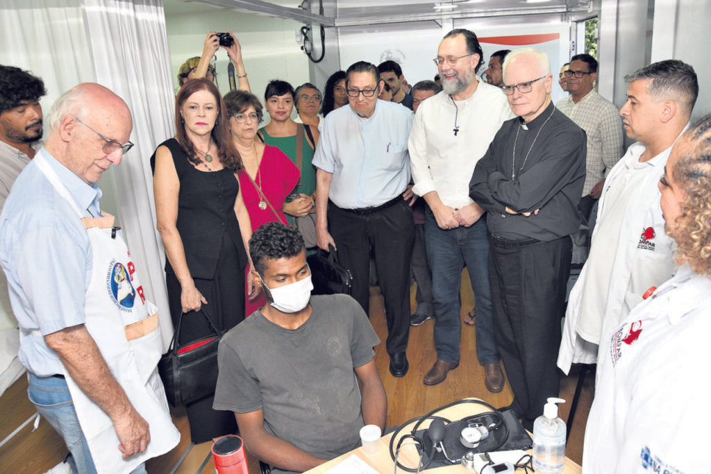 ‘Consultório do Papa’ é inaugurado para atender as pessoas em situação de rua - Jornal O São Paulo