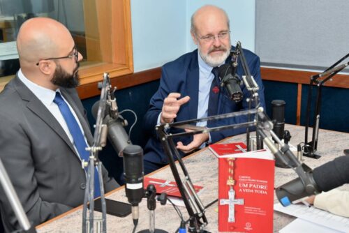 À rádio 9 de Julho, autores do livro sobre Dom Odilo Scherer apresentam detalhes da obra - Jornal O São Paulo