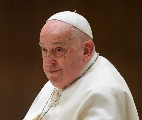 Papa tem leve melhora ‘nos índices inflamatórios’ e está clinicamente estável - Jornal O São Paulo