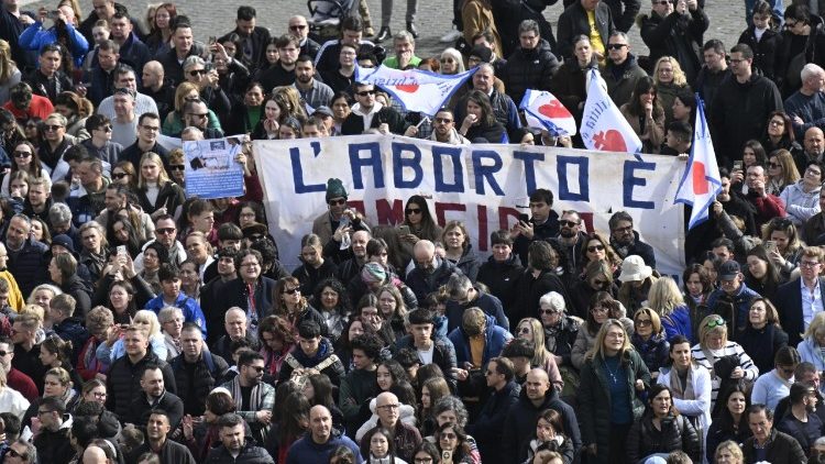 Papa destaca o caminho de vida ensinado por Jesus: o amor - Jornal O São Paulo