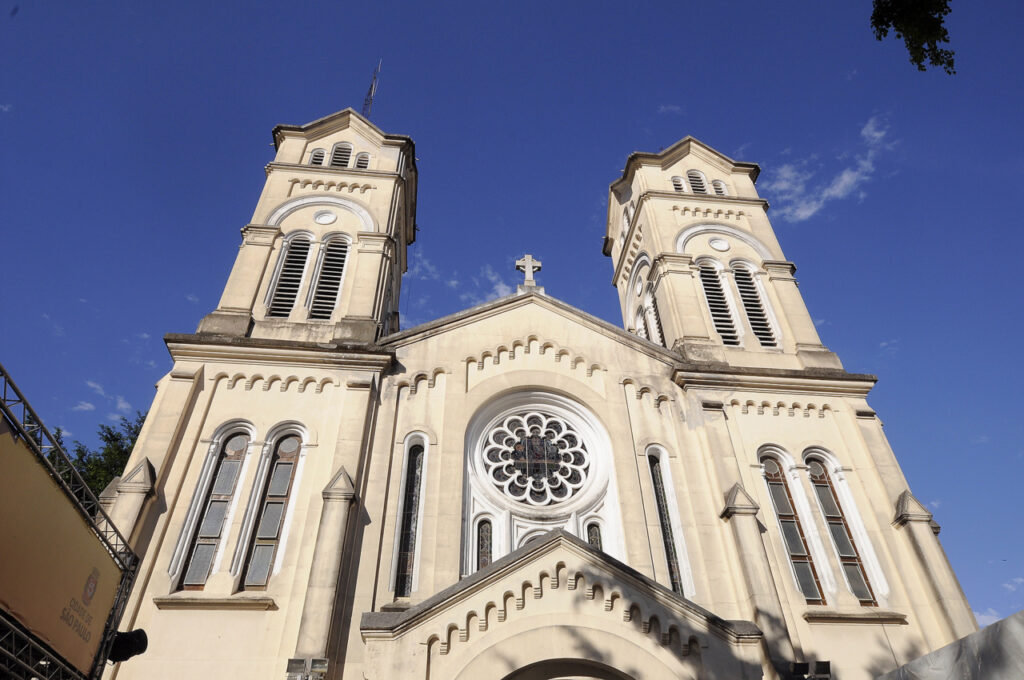Basílica Menor de Sant’Ana acolhe peregrinos do Jubileu nos 130 anos da Paróquia - Jornal O São Paulo