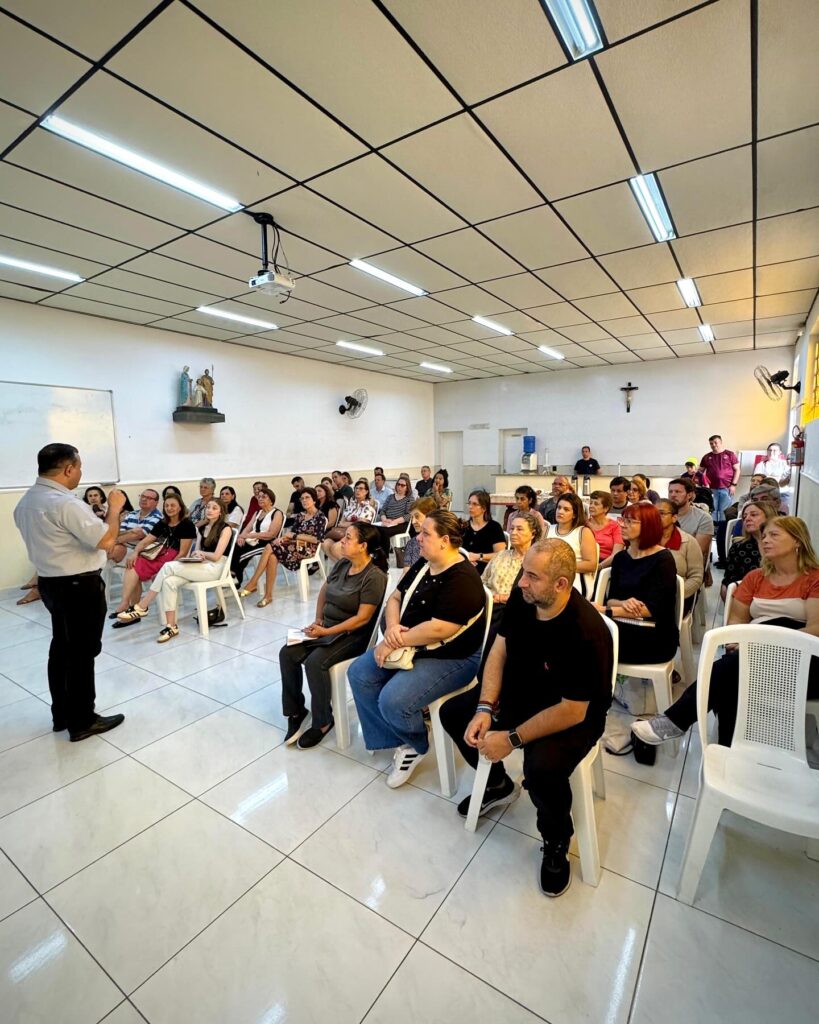 Dom Cícero dá posse a padres e preside ordenação diaconal - Jornal O São Paulo