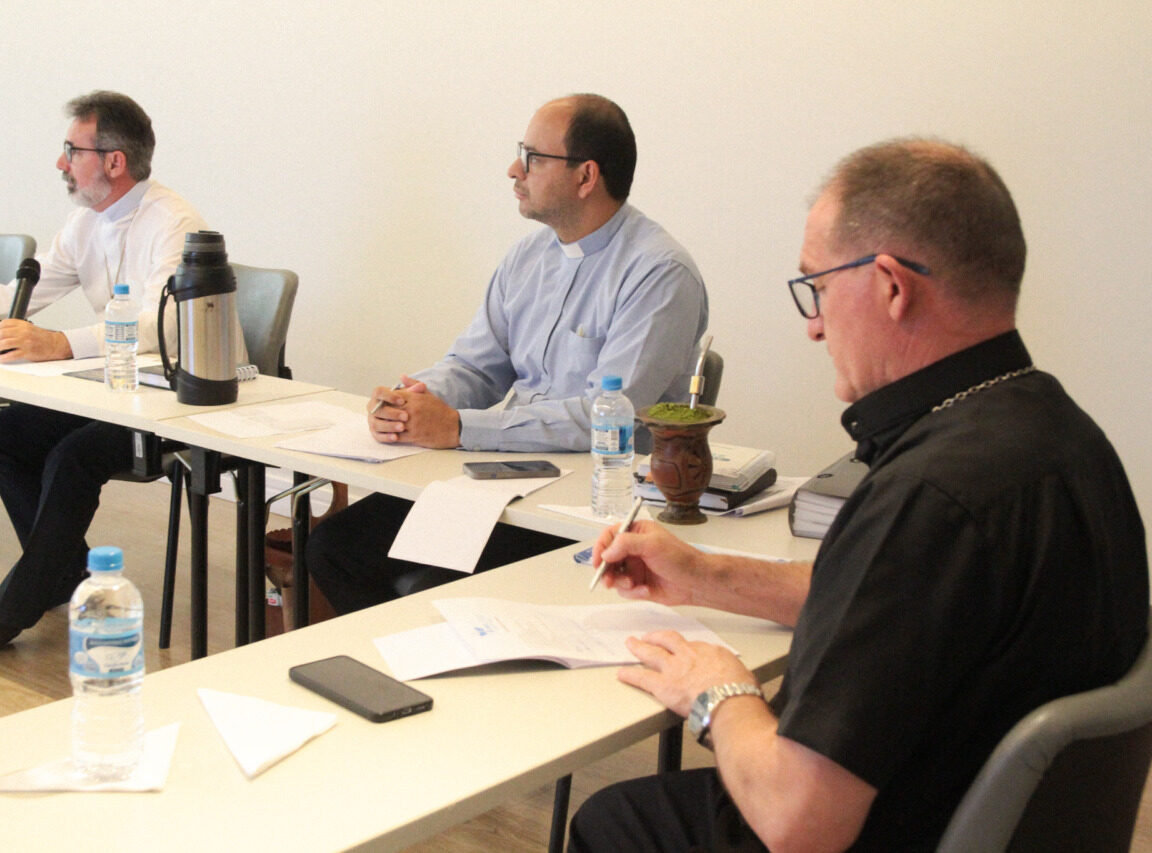 Em 2025, o Projeto Comunhão e Partilha vai apoiar a formação de 305 seminaristas de 42 dioceses em todo país - Jornal O São Paulo