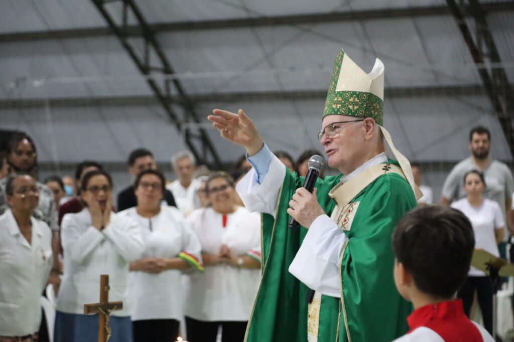 Cardeal Scherer preside a missa de encerramento do Alegrai-vos - Jornal O São Paulo