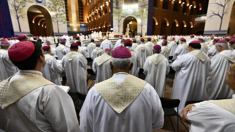 Aumentam os católicos no mundo: são 1 bilhão e 406 milhões - Jornal O São Paulo