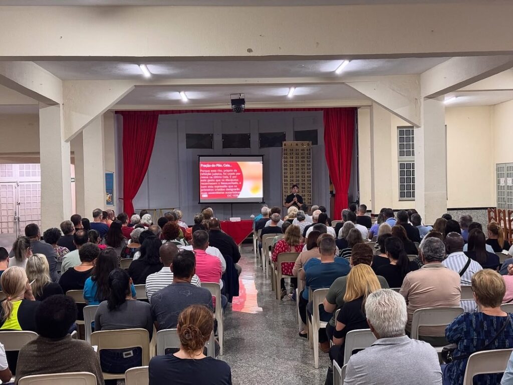 Belém: Ministros extraordinários da Sagrada Comunhão participam de semana de formação - Jornal O São Paulo