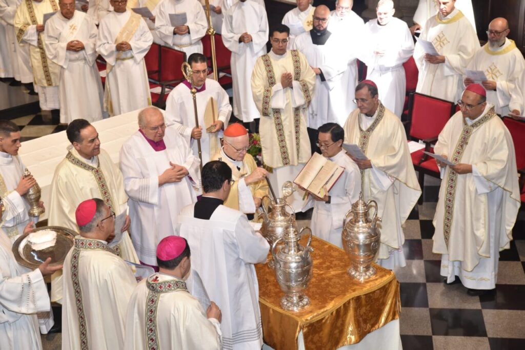 Na Missa do Crisma, Dom Odilo exorta sacerdotes a caminhar ‘em comunhão e unidos à Igreja’ - Jornal O São Paulo