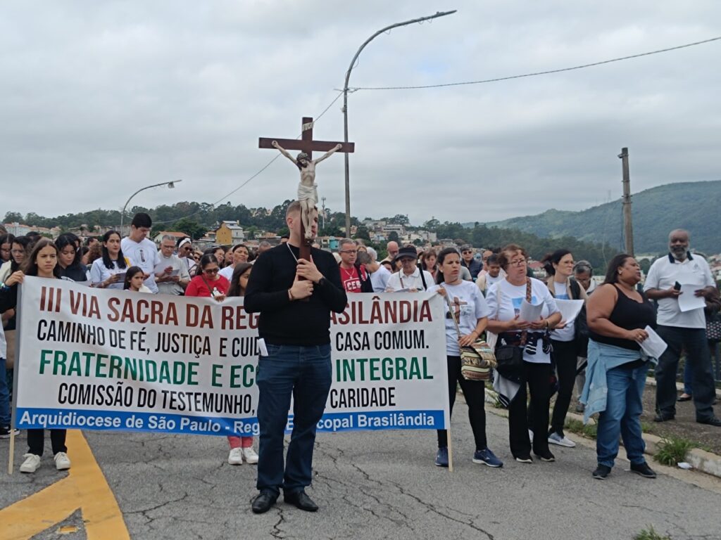 Brasilândia: III Via-Sacra regional une fé, justiça e cuidado com a Casa Comum - Jornal O São Paulo