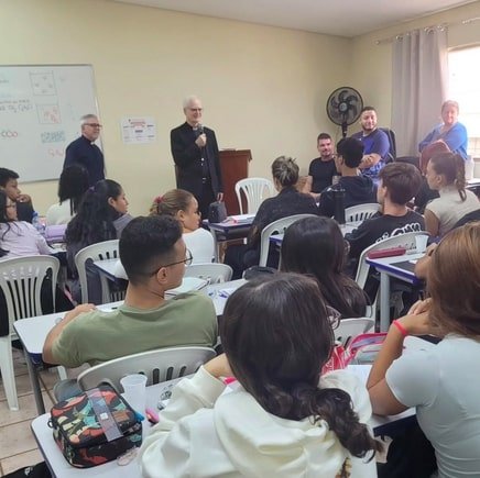 Dom Odilo vivencia as realidades pastorais da Paróquia Nossa Senhora de Fátima - Jornal O São Paulo