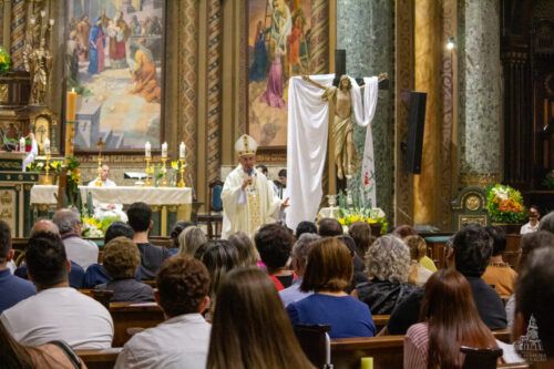 Celebrações com Dom Rogério e Via-sacra do Povo da Rua são destaques na Sé - Jornal O São Paulo