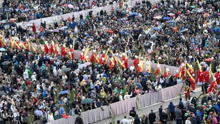 Papa: na Semana Santa, escolhamos levar a cruz também no coração - Jornal O São Paulo