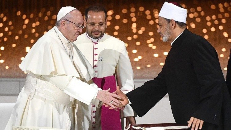 Imã de Al-Azhar recorda Francisco como “um símbolo da paz - Jornal O São Paulo