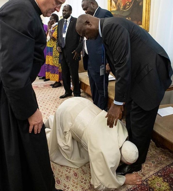 A busca incansável do Papa Francisco pela paz diante dos conflitos africanos - Jornal O São Paulo