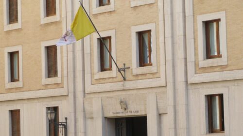 Papa tem contínuas melhoras respiratórias, motoras e do uso da voz - Jornal O São Paulo