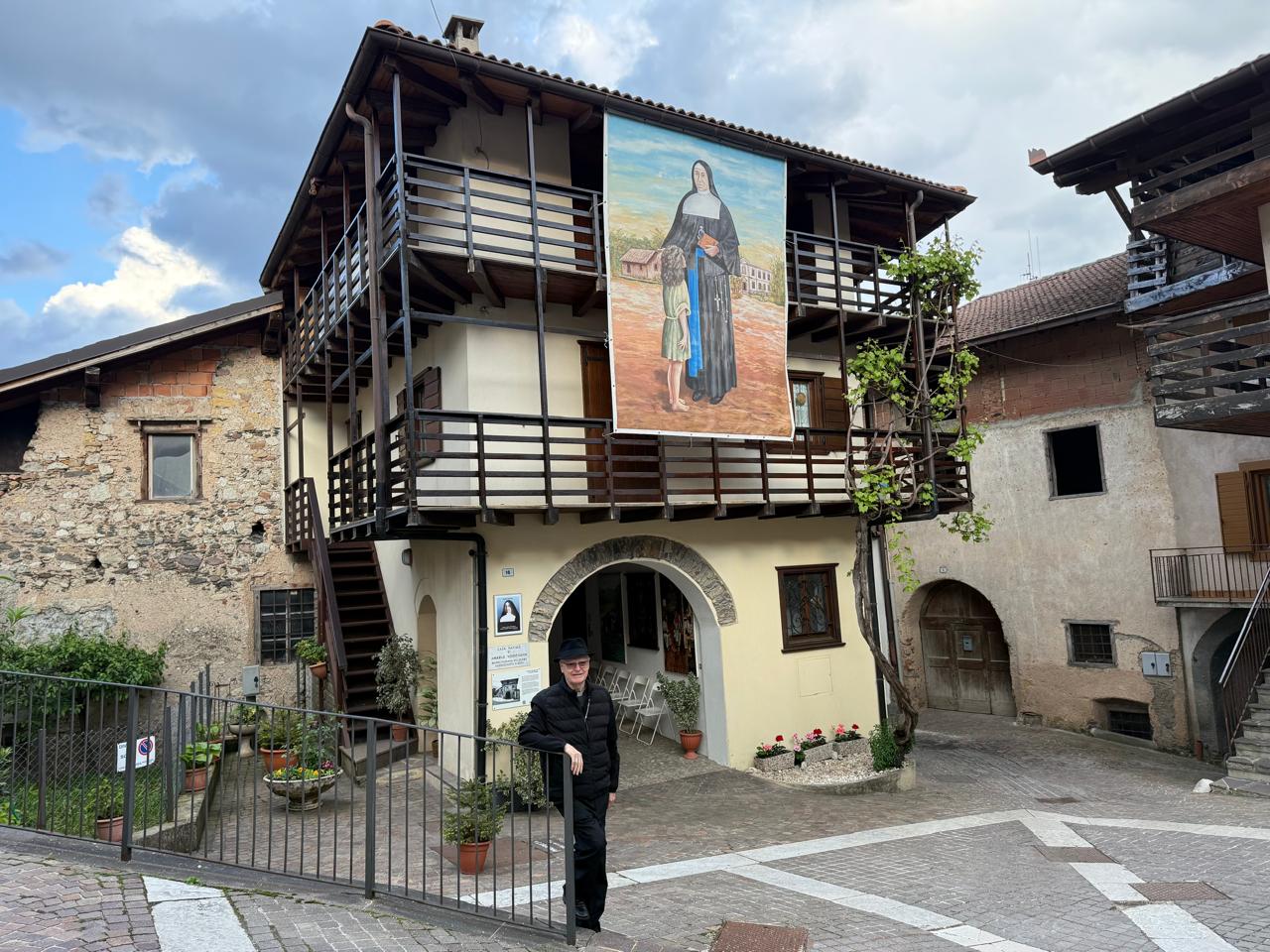 Dom Odilo visita a casa natal de Santa Paulina na Itália - Jornal O São Paulo
