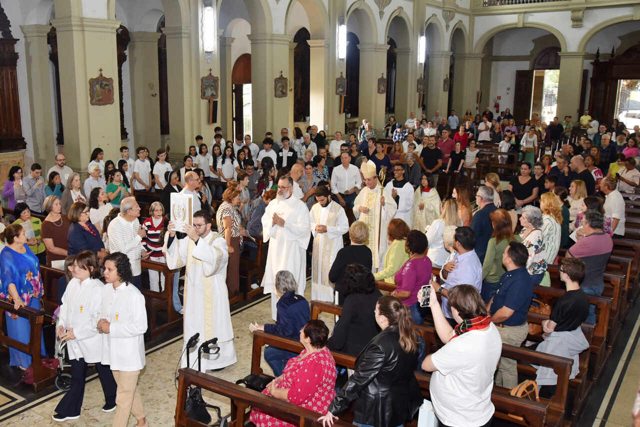 Peregrinação jubilar de colégios católicos acontece no Santuário Nossa Senhora de Fátima - Jornal O São Paulo