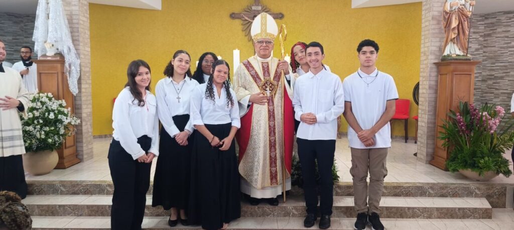 Dom Carlos Silva realiza visita pastoral à Paróquia Cristo Libertador - Jornal O São Paulo