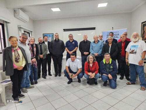 Reuniões formativas e missas com Crismas e de 1ª Comunhão mobilizam fiéis na Região Lapa - Jornal O São Paulo