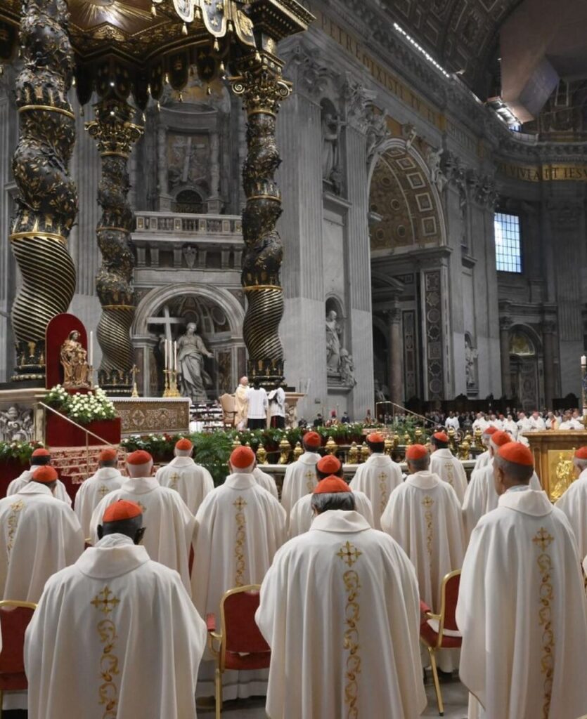 Realizada a última missa dos novendiais em sufrágio do Papa Francisco - Jornal O São Paulo