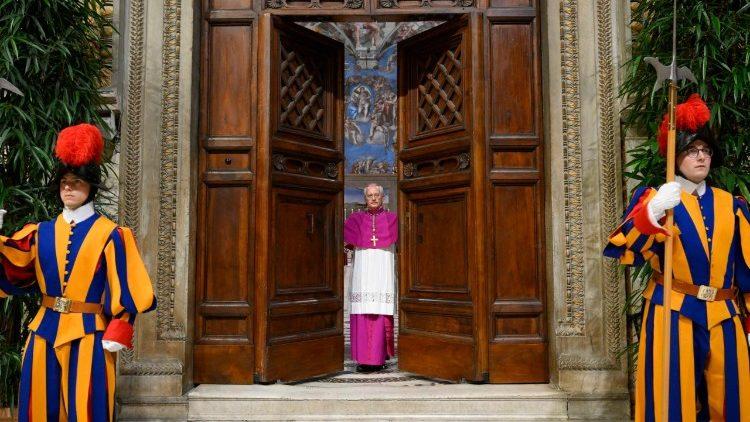 Cardeais iniciam o Conclave para a escolha do novo Papa - Jornal O São Paulo